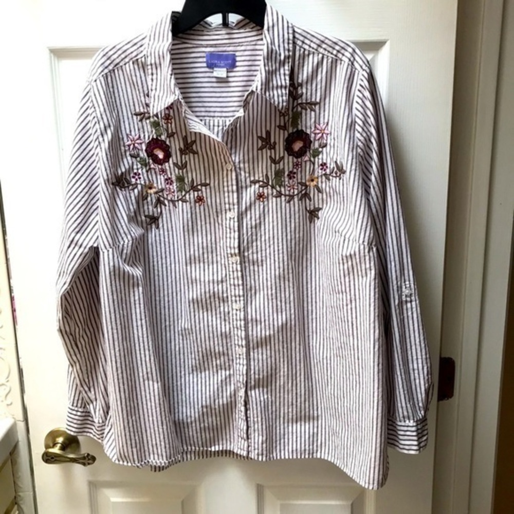 Laura Scott Striped Blouse, Button front, Embroidered Front, Long Sleeved- Size